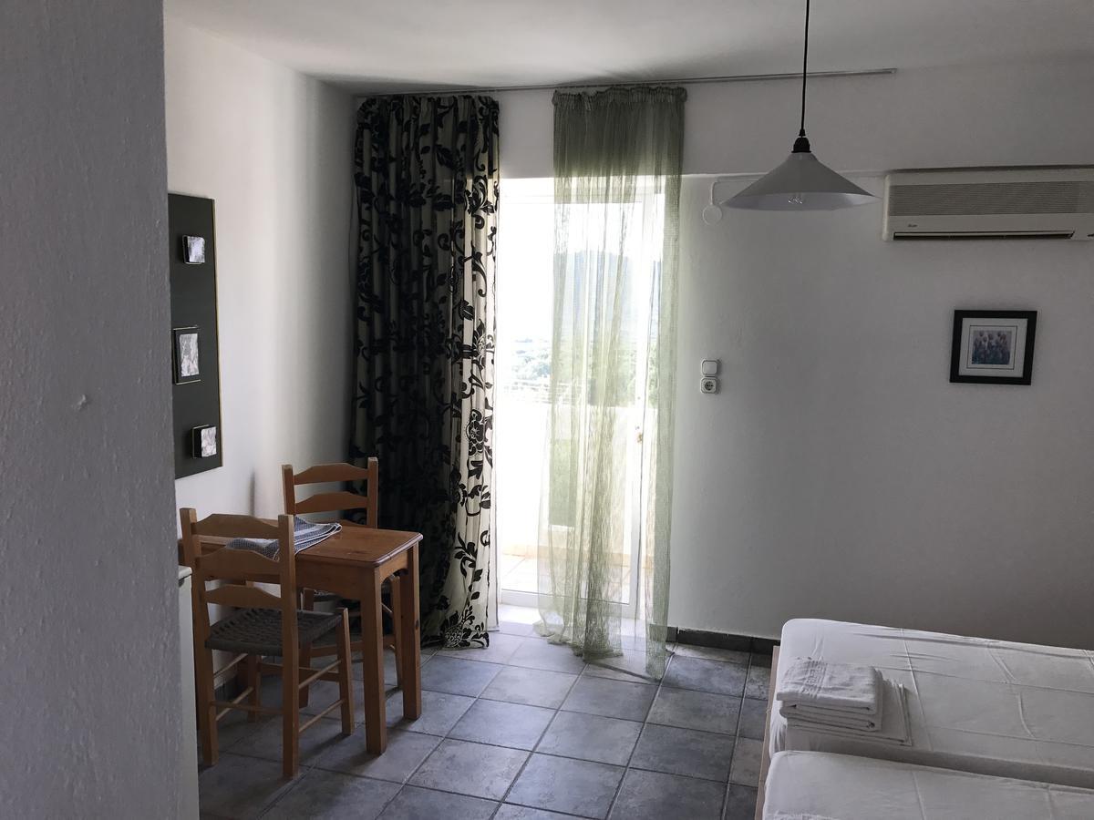 Tholos Rooms Kavoúsion Екстериор снимка