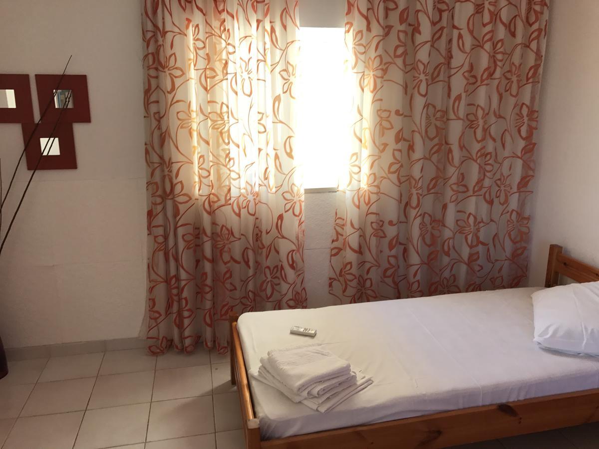 Tholos Rooms Kavoúsion Екстериор снимка